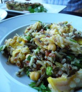 Roast chicken & rice salad with mango dressing