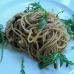 Spaghetti with crab and rocket