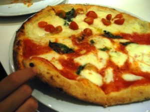 Rosso Vivo's DOC & Bufalina pizza