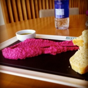 Beetroot houmous