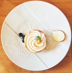 Lemon meringue at Le Manoir des Montagnes - Jura restaurants - FooDiva