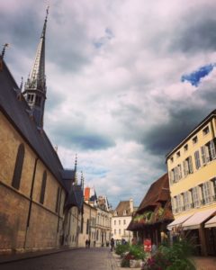 The chocolat box village of Beaune - Beaune sights - France - FooDiva