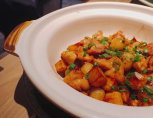 Braised chicken thigh with Tai Diao wine sauce - Maiden Shanghai - Dubai restaurants - Foodiva